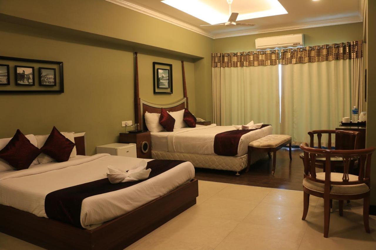 Jalsa Hotel & Banquets,Indore Esterno foto