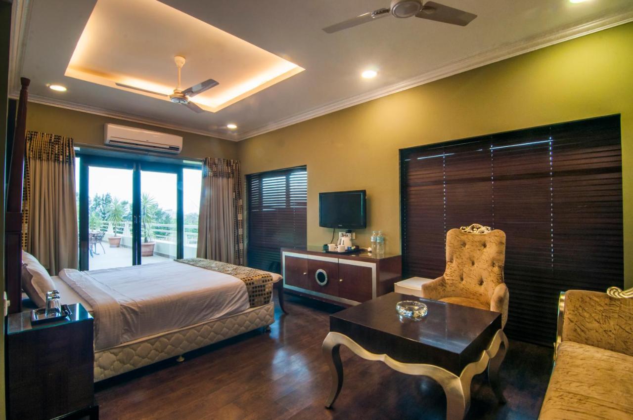 Jalsa Hotel & Banquets,Indore Esterno foto