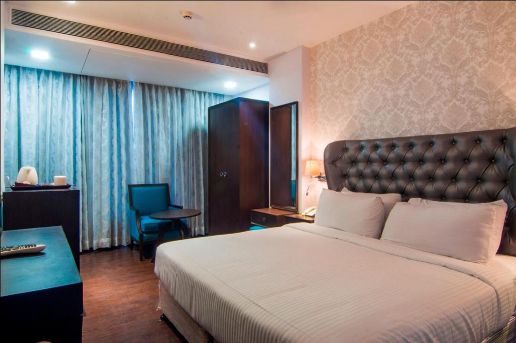 Jalsa Hotel & Banquets,Indore Esterno foto