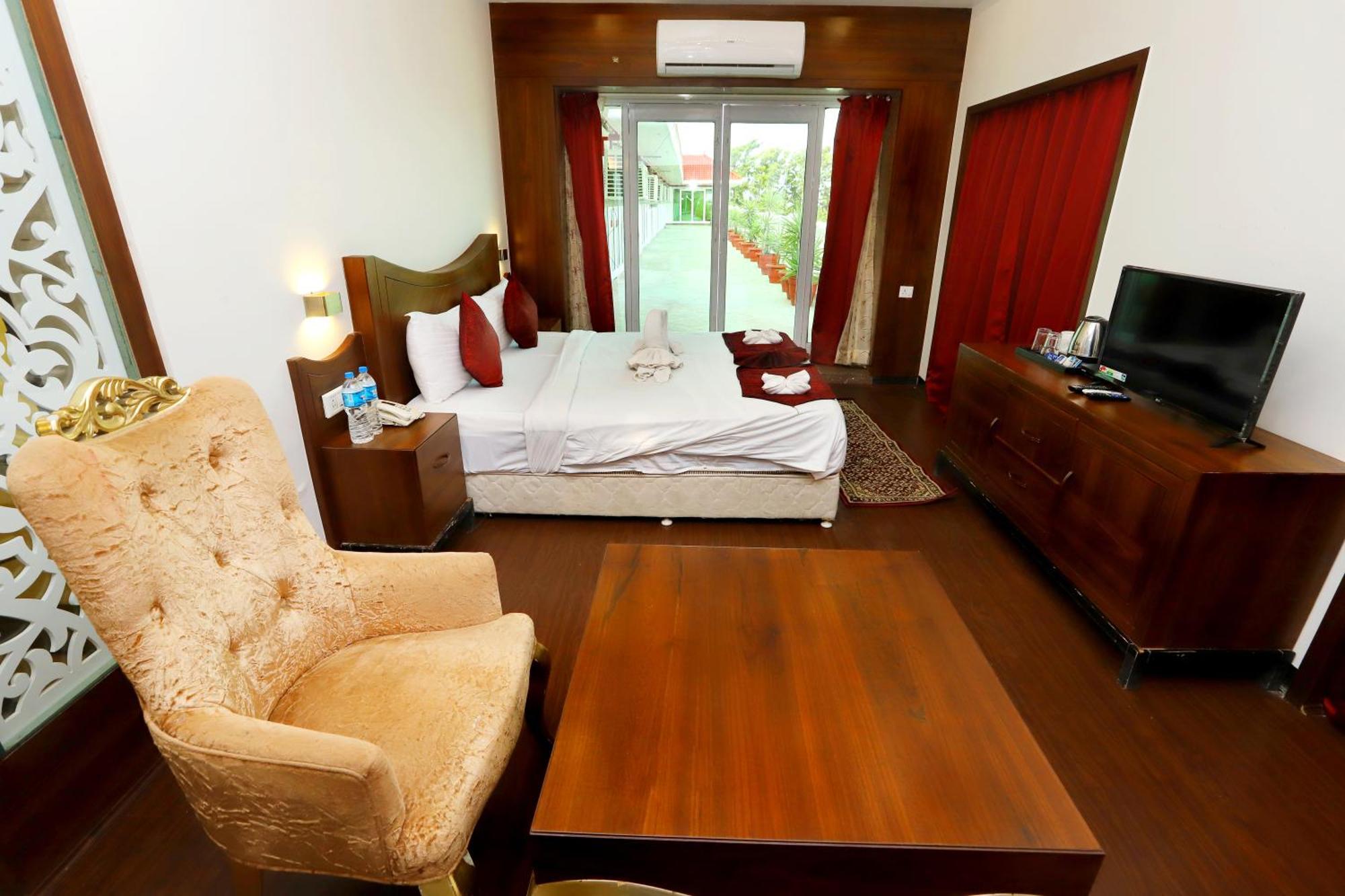 Jalsa Hotel & Banquets,Indore Esterno foto