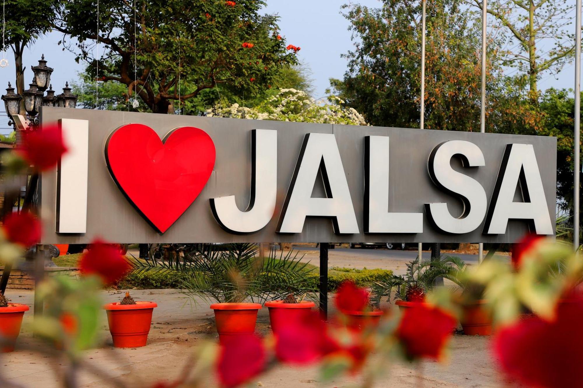 Jalsa Hotel & Banquets,Indore Esterno foto